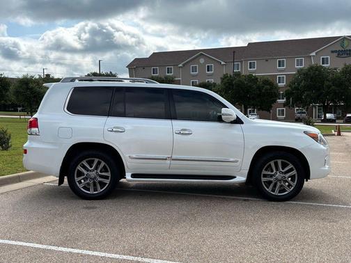 Starfire Pearl 2013 Lexus LX 570 Base