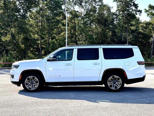 2023 Jeep Wagoneer L Series II 4x4