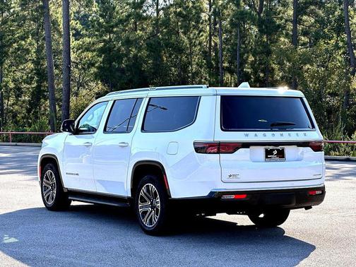 2023 Jeep Wagoneer L Series II 4x4