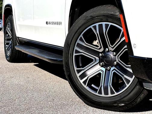 2023 Jeep Wagoneer L Series II 4x4