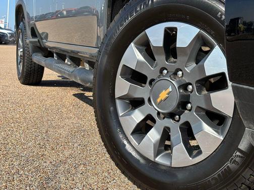 2024 Chevrolet Silverado 2500 Custom