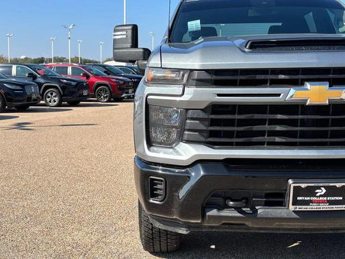 2024 Chevrolet Silverado 2500 Custom