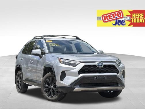 Silver Sky Metallic 2024 Toyota RAV4 Hybrid SE