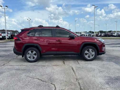 2025 Toyota RAV4 Hybrid LE