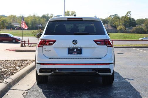 2024 Volkswagen Tiguan 2.0T SE R-Line Black