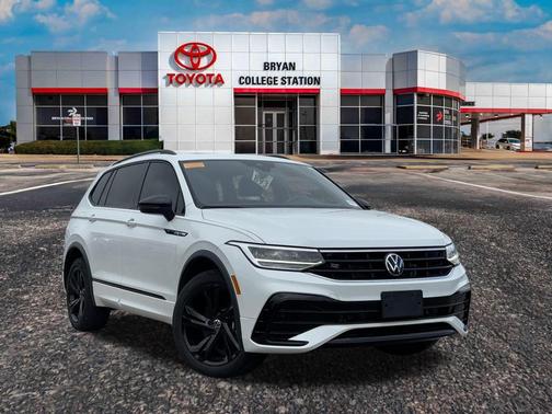 2024 Volkswagen Tiguan 2.0T SE R-Line Black