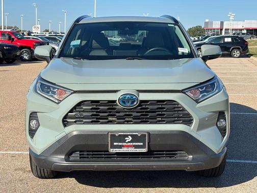 2021 Toyota RAV4 Hybrid XLE Premium