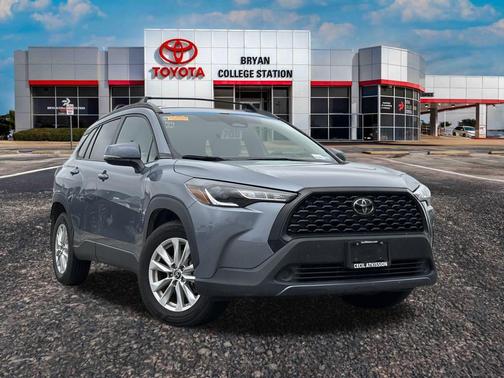 2023 Toyota Corolla Cross LE