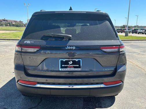 2024 Jeep Grand Cherokee Laredo