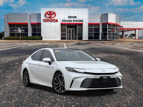 2025 Toyota Camry XLE