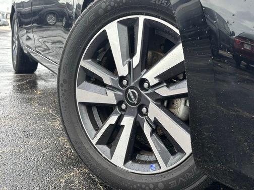 2023 Nissan Versa 1.6 SV