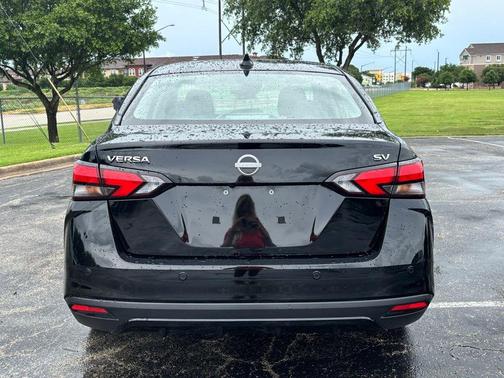 2023 Nissan Versa 1.6 SV