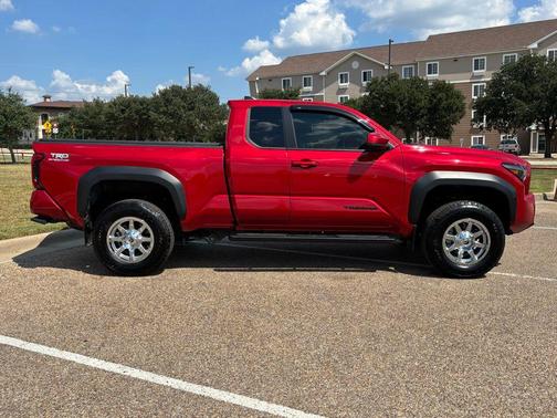 2024 Toyota Tacoma TRD PreRunner 4WD