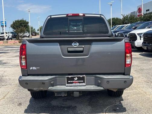 2021 Nissan Frontier SV