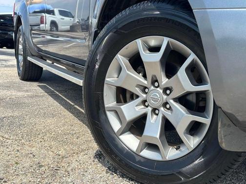 2021 Nissan Frontier SV