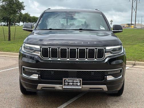Diamond Black Crystal Pearlcoat 2023 Jeep Wagoneer L Series III 4x4