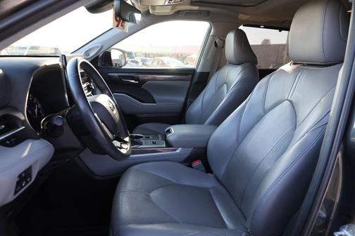 2021 Toyota Highlander Limited