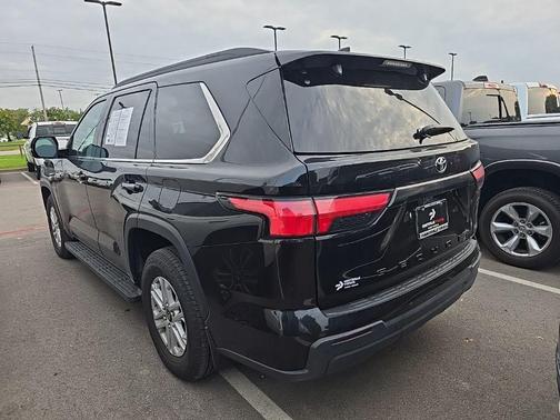 2025 Toyota Sequoia SR5