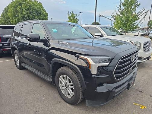 2025 Toyota Sequoia SR5