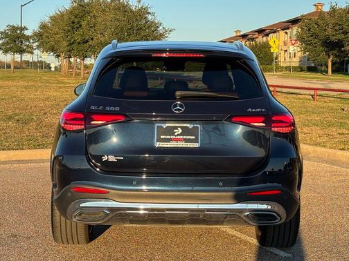 2023 Mercedes-Benz GLC 300 4MATIC