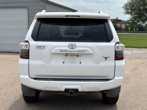 Super White 2016 Toyota 4Runner SR5 Premium
