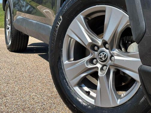 Magnetic Gray Metallic 2024 Toyota RAV4 XLE
