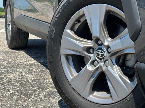Magnetic Gray Metallic 2024 Toyota RAV4 XLE