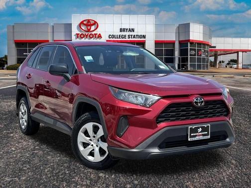 2022 Toyota RAV4 LE
