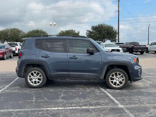 2022 Jeep Renegade Latitude