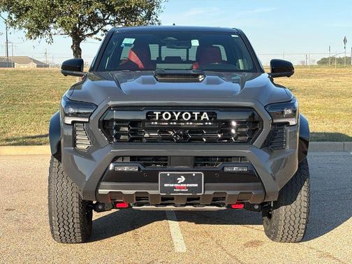 2026 Toyota Tacoma Hybrid TRD Pro