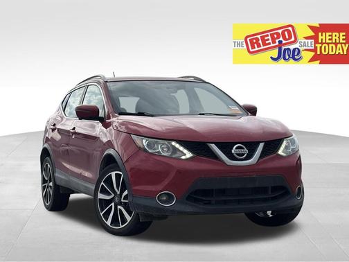 Palatial Ruby 2017 Nissan Rogue Sport SL