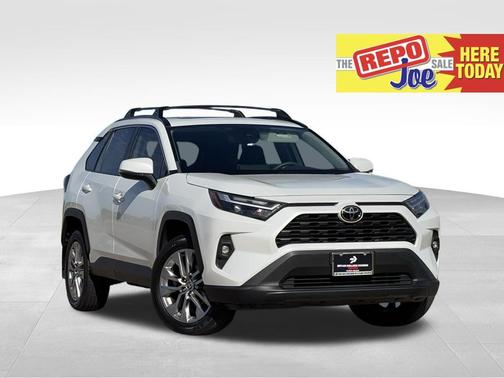 Wind Chill Pearl 2023 Toyota RAV4 XLE Premium