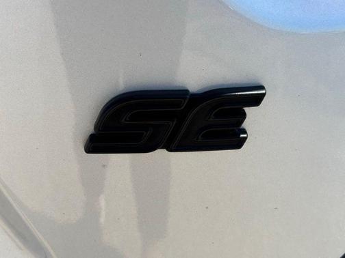 Classic Silver Metallic 2024 Toyota Corolla SE