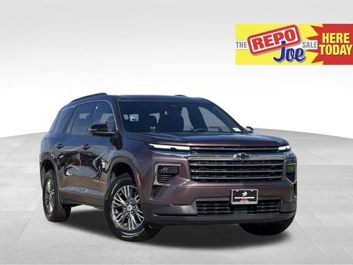 2024 Chevrolet Traverse LT