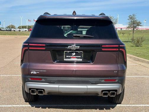 2024 Chevrolet Traverse LT
