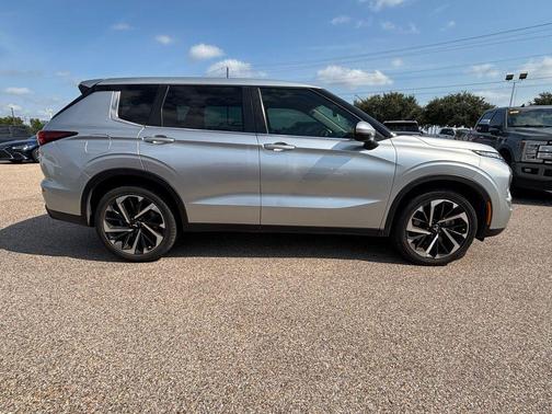 2022 Mitsubishi Outlander ES 2.5 S-AWC