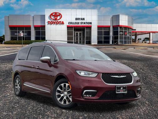 2022 Chrysler Pacifica L