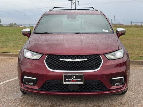 2022 Chrysler Pacifica L