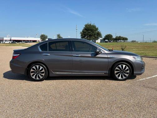 2017 Honda Accord Hybrid Touring