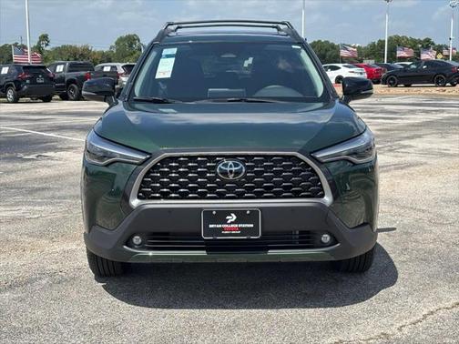 2025 Toyota Corolla Cross XLE