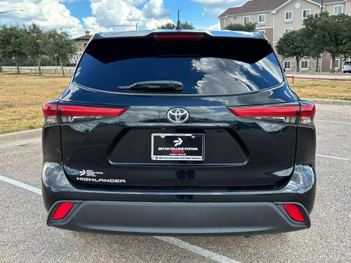 2020 Toyota Highlander L