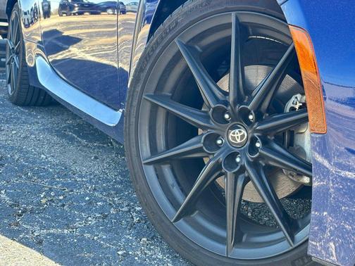 2024 Toyota GR86 Premium