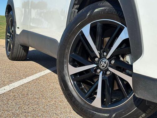 2023 Toyota Corolla Hybrid SE