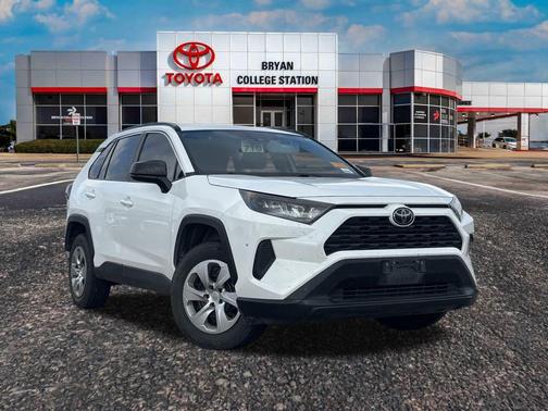 2020 Toyota RAV4 LE