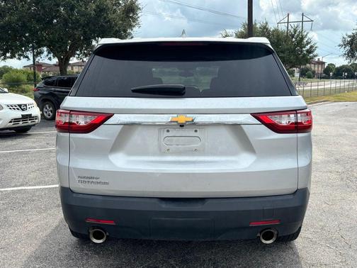 2018 Chevrolet Traverse LS