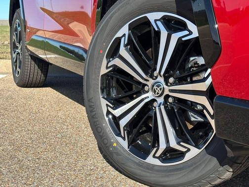 2025 Toyota RAV4 Hybrid SE