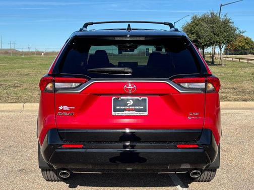 2025 Toyota RAV4 Hybrid SE