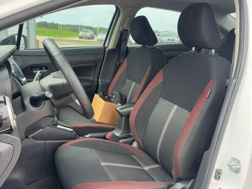 2023 Nissan Versa 1.6 S