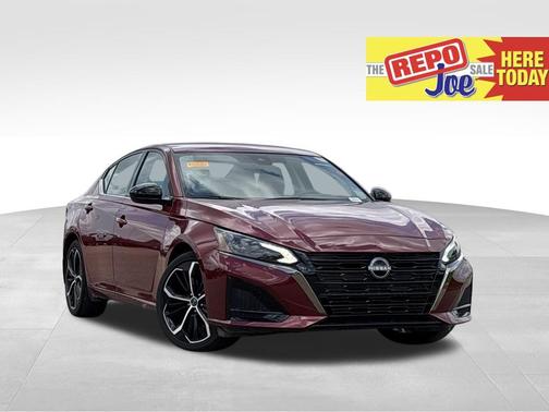Scarlet Ember 2025 Nissan Altima SR FWD