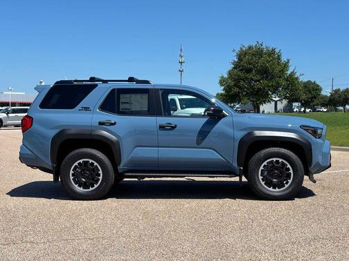 X0 2026 Toyota 4Runner TRD Off Road Premium